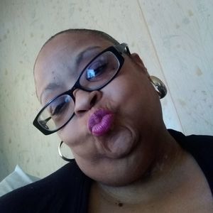 Meet your Posher, Faye